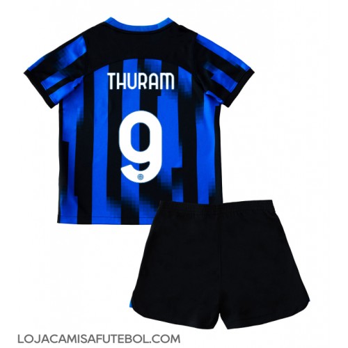 Camisa de Futebol Inter Milan Marcus Thuram #9 Equipamento Principal Infantil 2023-24 Manga Curta (+ Calças curtas)